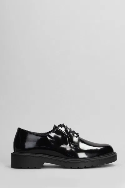 Veni Lace Up Shoes In Black