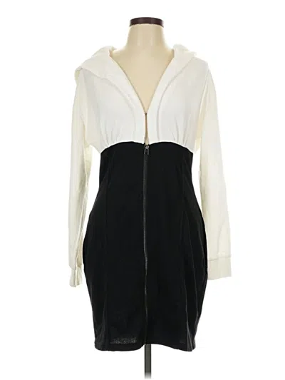 Pre-owned Venus Casual Dress In Ivory