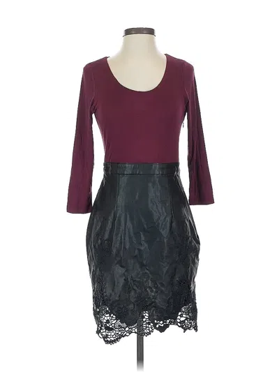 Pre-owned Venus Cocktail Dress In Burgundy