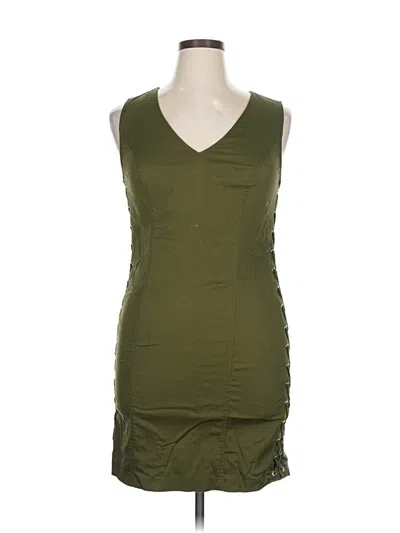 Pre-owned Venus Cocktail Dress In Green