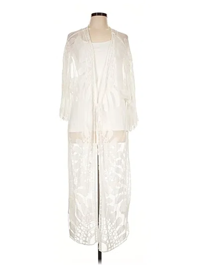 Pre-owned Venus Kimono In Ivory