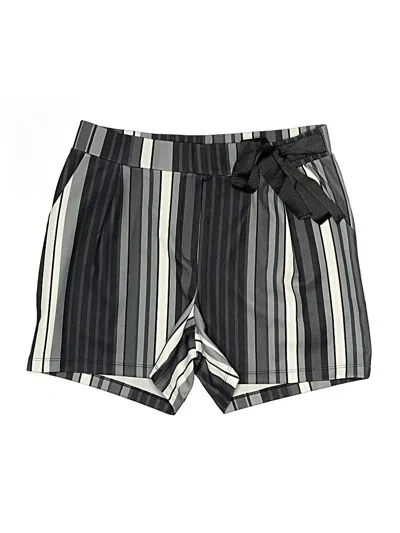 Pre-owned Venus Shorts In Gray
