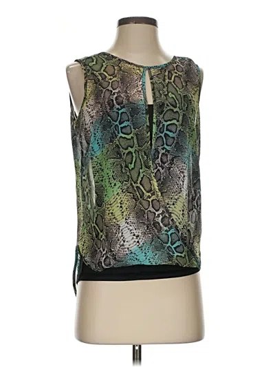 Pre-owned Venus Sleeveless T-shirt In Green