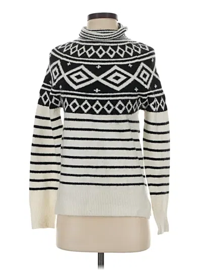 Pre-owned Venus Turtleneck Sweater In White