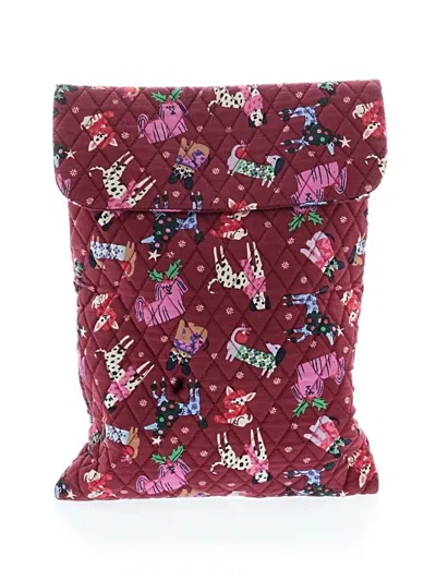 Pre-owned Vera Bradley Clutch In Burgundy
