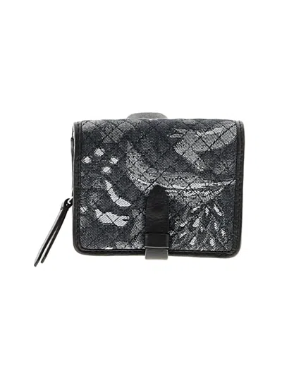 Pre-owned Vera Bradley Wallet In Black