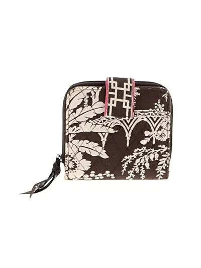 Pre-owned Vera Bradley Wallet In Burgundy