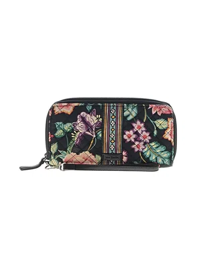 Pre-owned Vera Bradley Wristlet In Black