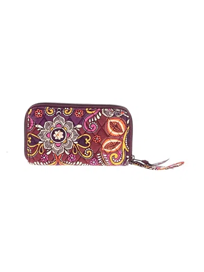 Pre-owned Vera Bradley Wristlet In Burgundy