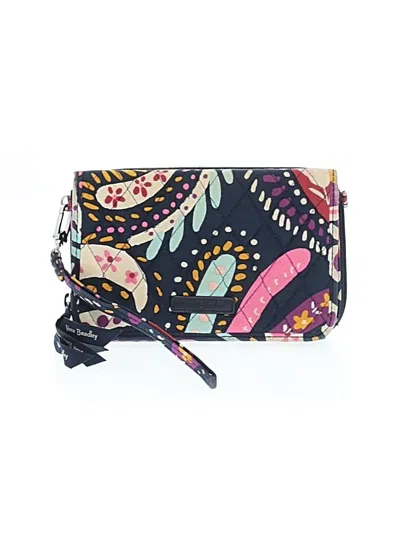 Pre-owned Vera Bradley Wristlet In Purple