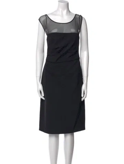 Pre-owned Vera Wang Bateau Neckline Knee-length Dress In Black