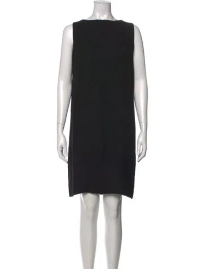 Pre-owned Vera Wang Bateau Neckline Knee-length Dress In Black