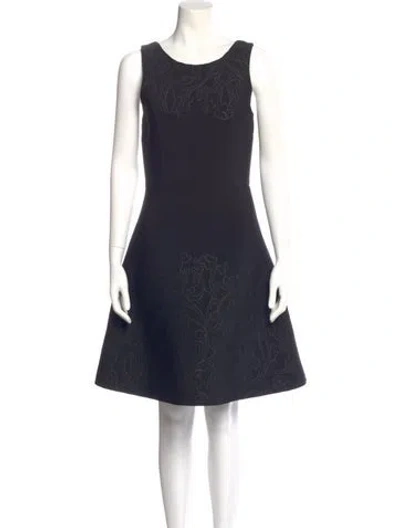 Pre-owned Vera Wang Bateau Neckline Knee-length Dress In Blue