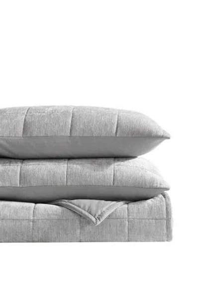 Vera Wang Chenille Box Quilt Set In Gray
