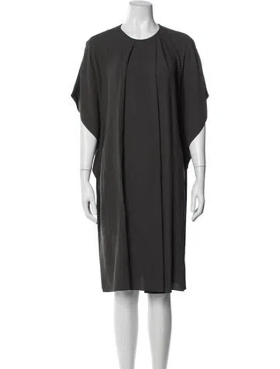 Pre-owned Vera Wang Crew Neck Knee-length Dress In Gray