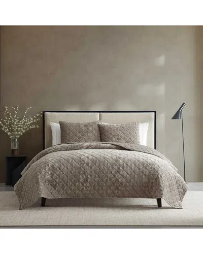 VERA WANG VERA WANG CRUSHED VELVET SOLID QUILT SET