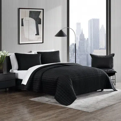 Vera Wang Diamond Velvet Quilt Set In Black
