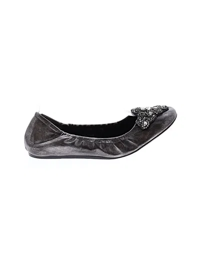 Pre-owned Vera Wang Flats In Gray