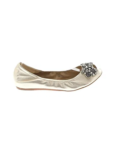 Pre-owned Vera Wang Flats In Ivory