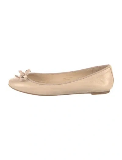 Pre-owned Vera Wang Leather Ballet Flats In Neutral
