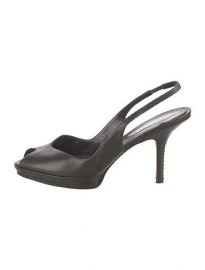 Pre-owned Vera Wang Leather Slingback Pumps In Black