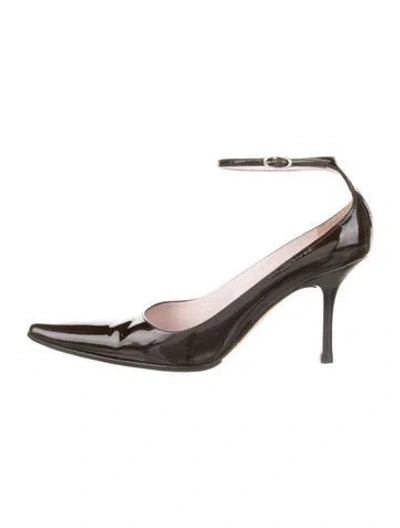 Pre-owned Vera Wang Patent Leather Pumps In Black