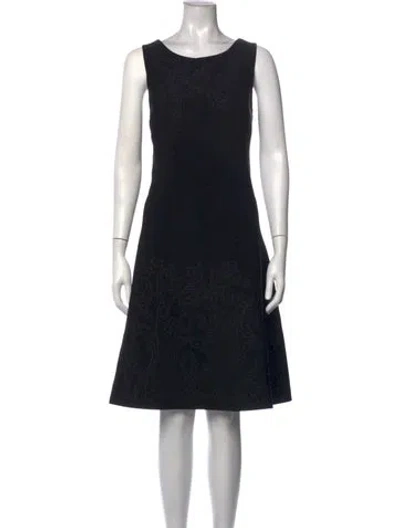 Pre-owned Vera Wang Patterned Knee-length Dress In Black