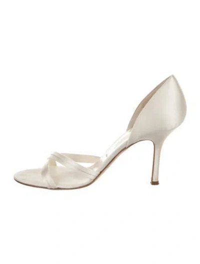 Pre-owned Vera Wang Satin Sandals In Gold