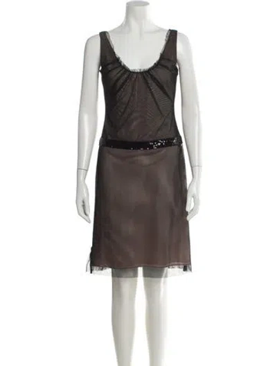 Pre-owned Vera Wang Scoop Neck Knee-length Dress In Black