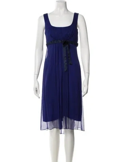 Pre-owned Vera Wang Scoop Neck Knee-length Dress In Blue