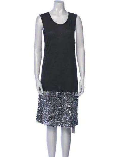 Pre-owned Vera Wang Scoop Neck Knee-length Dress In Gray