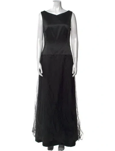 Pre-owned Vera Wang Scoop Neck Long Dress In Black