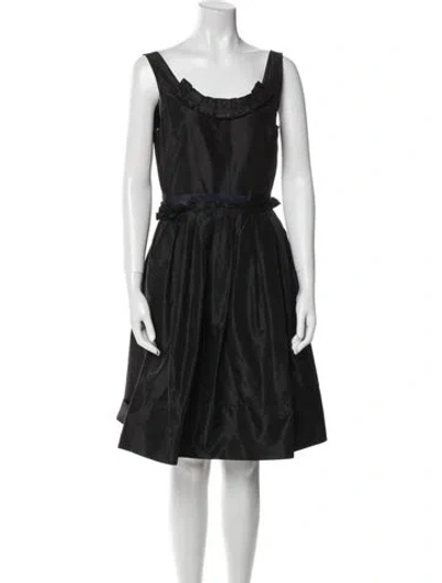 Pre-owned Vera Wang Scoop Neck Mini Dress In Black