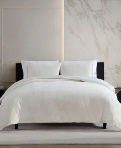 Vera Wang Signature Solid Faux Fur Comforter Set In Wine