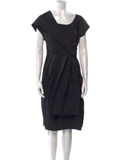 Pre-owned Vera Wang Silk Knee-length Dress In Black