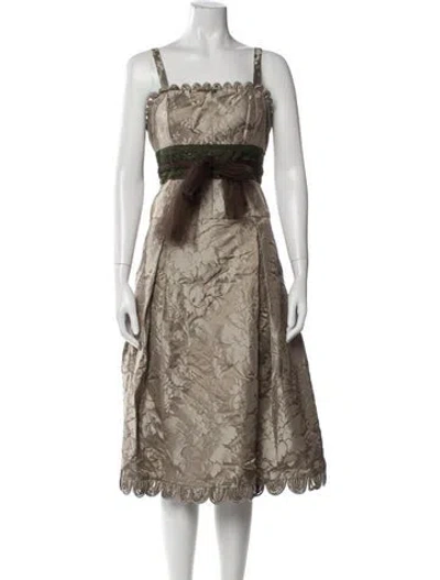 Pre-owned Vera Wang Silk Knee-length Dress In Brown