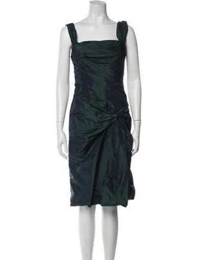 Pre-owned Vera Wang Silk Knee-length Dress In Green