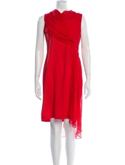 Pre-owned Vera Wang Silk Knee-length Dress In Red