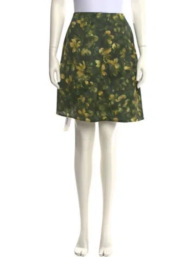 Pre-owned Vera Wang Silk Knee-length Skirt In Green