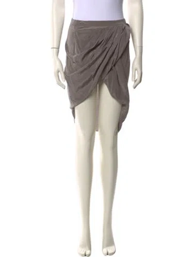 Pre-owned Vera Wang Silk Knee-length Skirt In Neutral