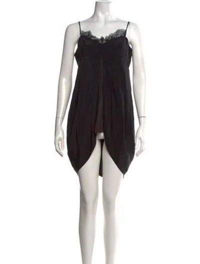 Pre-owned Vera Wang Silk V-neck Top In Black