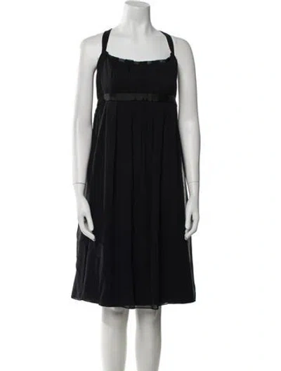Pre-owned Vera Wang Square Neckline Knee-length Dress In Black