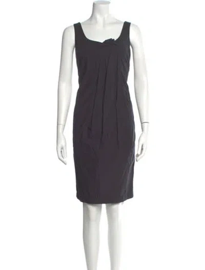 Pre-owned Vera Wang Square Neckline Knee-length Dress In Gray