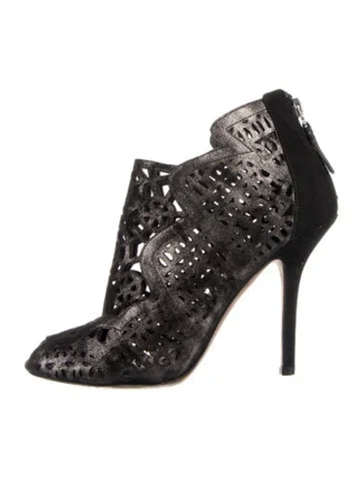 Pre-owned Vera Wang Suede Patterned Pumps In Green