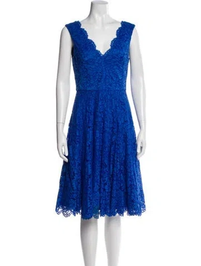 Pre-owned Vera Wang V-neck Midi Length Dress In Blue