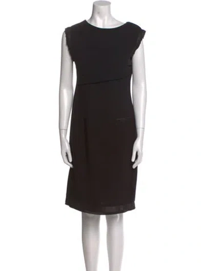 Pre-owned Vera Wang Wool Knee-length Dress In Black