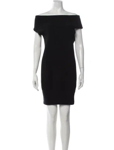 Pre-owned Vera Wang Wool Off-the-shoulder Sweater In Black