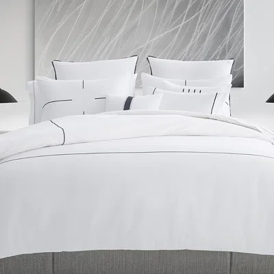 Vera Wang Zig Zag Comforter Set, King In White