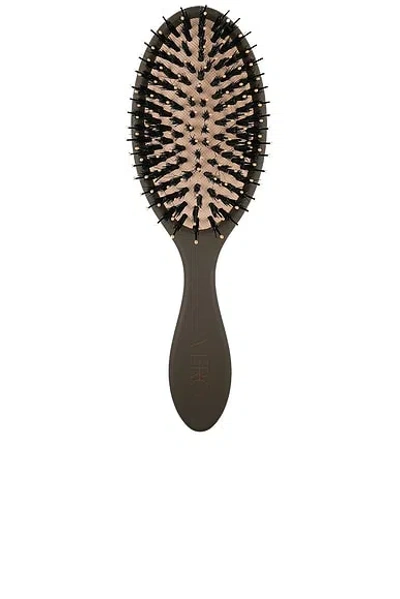 Vero Lineage Polish Boar Bristle And Nylon Brush In Brown