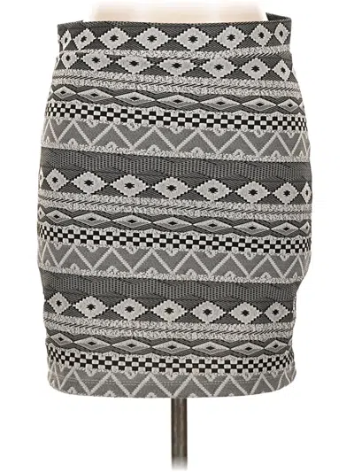 Pre-owned Vero Moda Casual Skirt In Gray